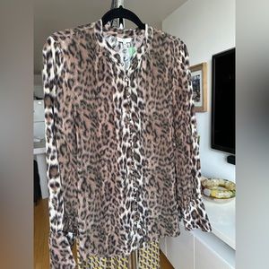 SEXY SILKY BUTTON~FRONT COLLARLESS LEOPARD PRINT BLOUSE